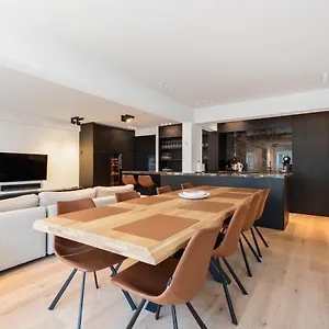 https://hyper-luxeappartement-zeezicht-centrum-airco-optie.ostend-hotel.net