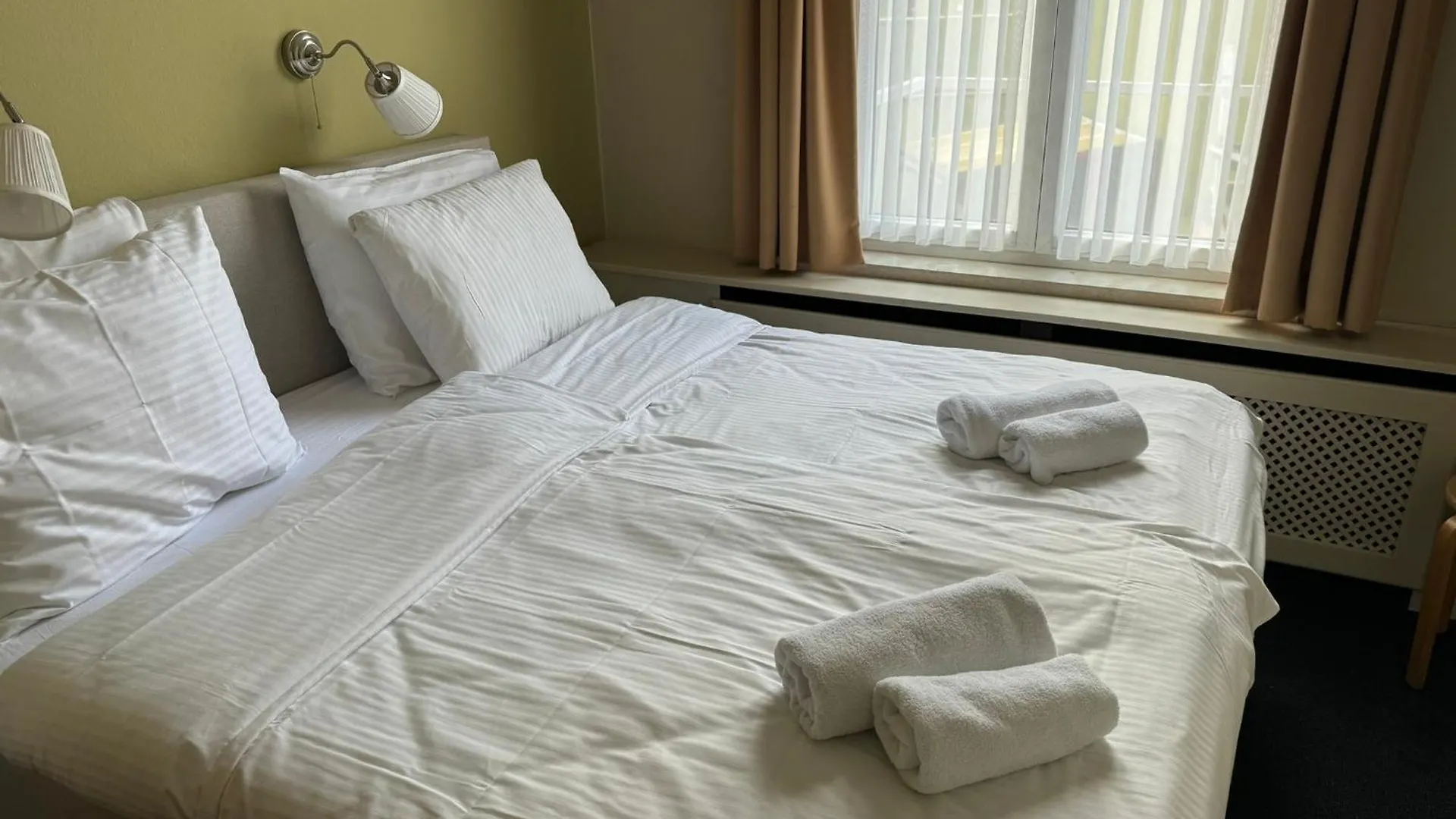 Hotel Rubenshof Anversa 0*,  Belgio